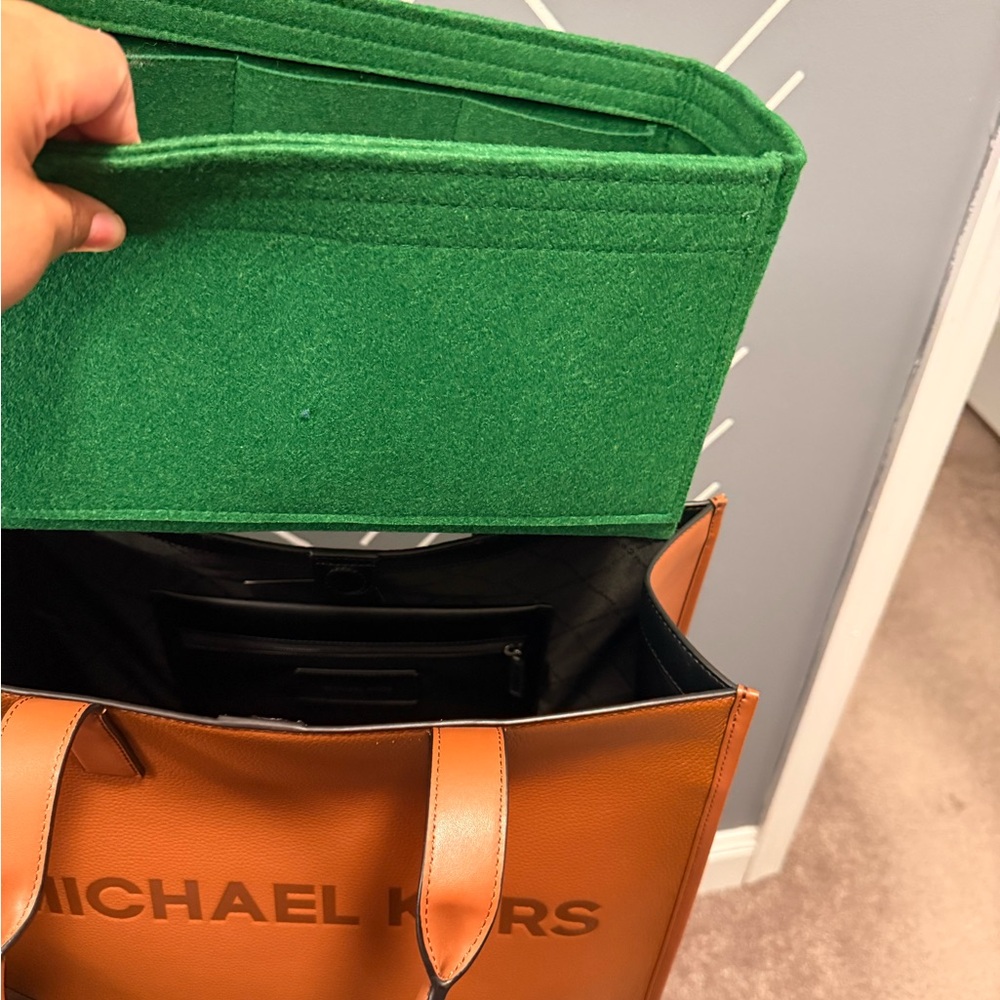 NWOT Michael Kors Brown Leather Tote - Picture 5 of 5